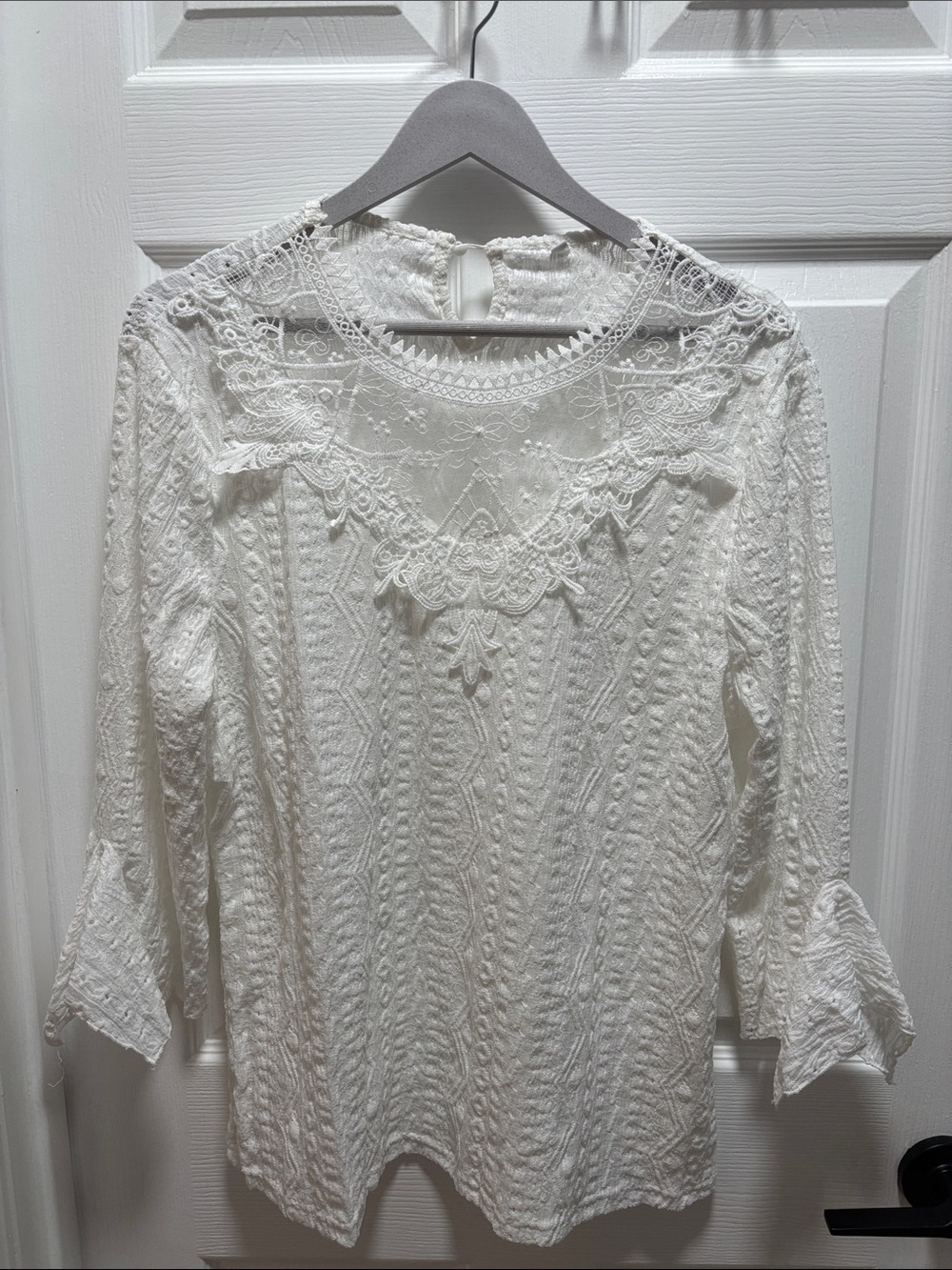 Source Unknown White Lace Yoke Textured Blouse